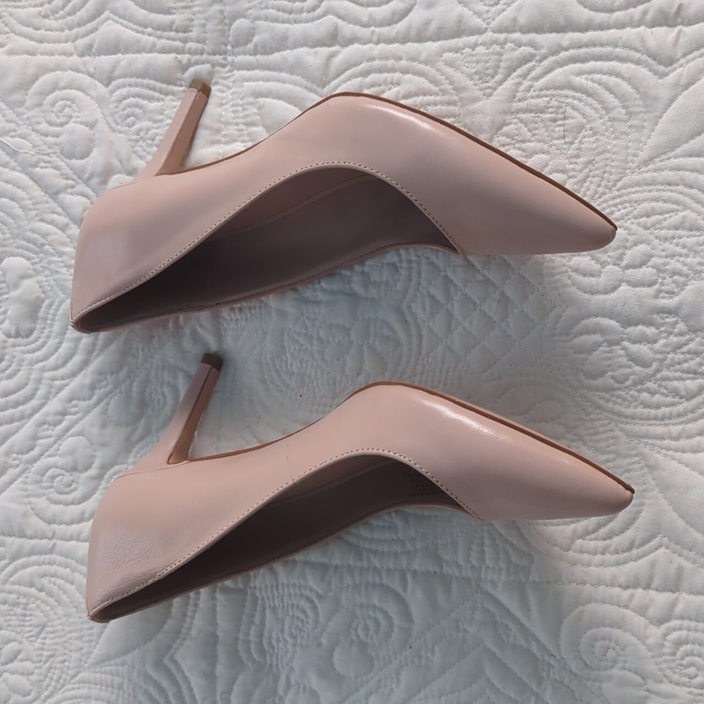 High heels - Picture 2 of 4